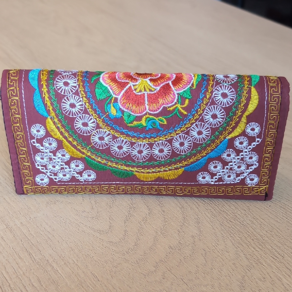 Boho Floral Embroidered Wallet